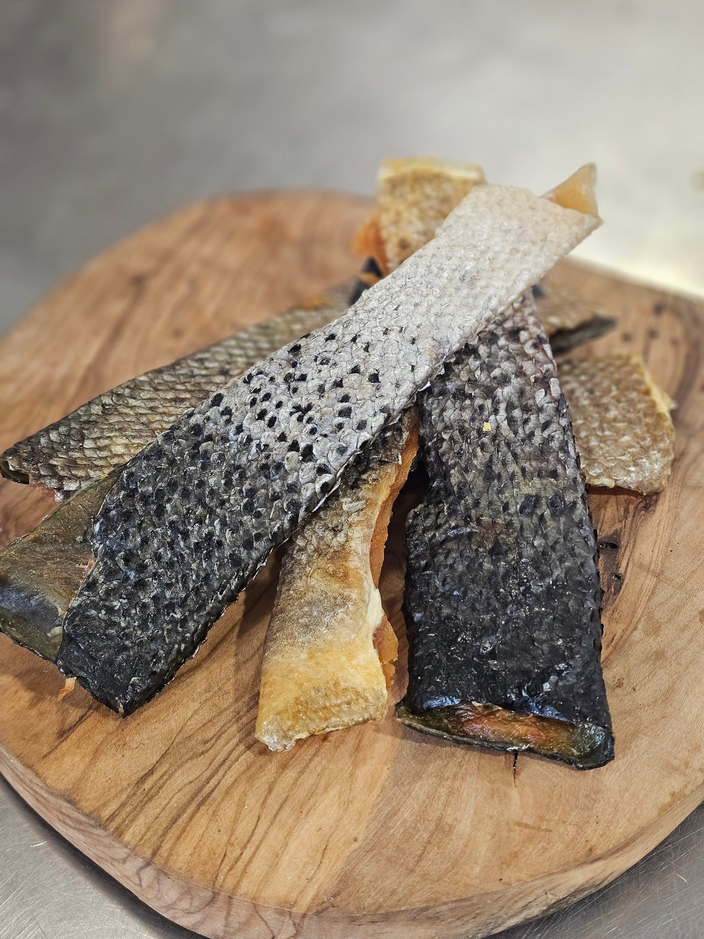 Dehydrated Salmon Skin Rolls