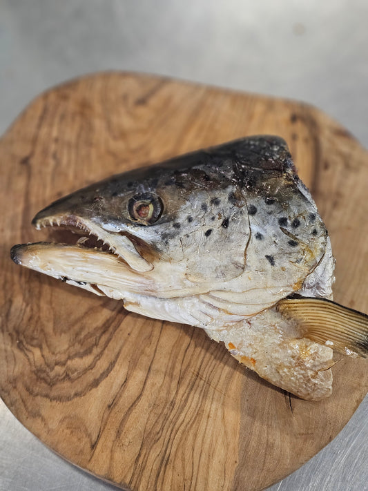 Dehydrated XL Half Salmon Heads (each)